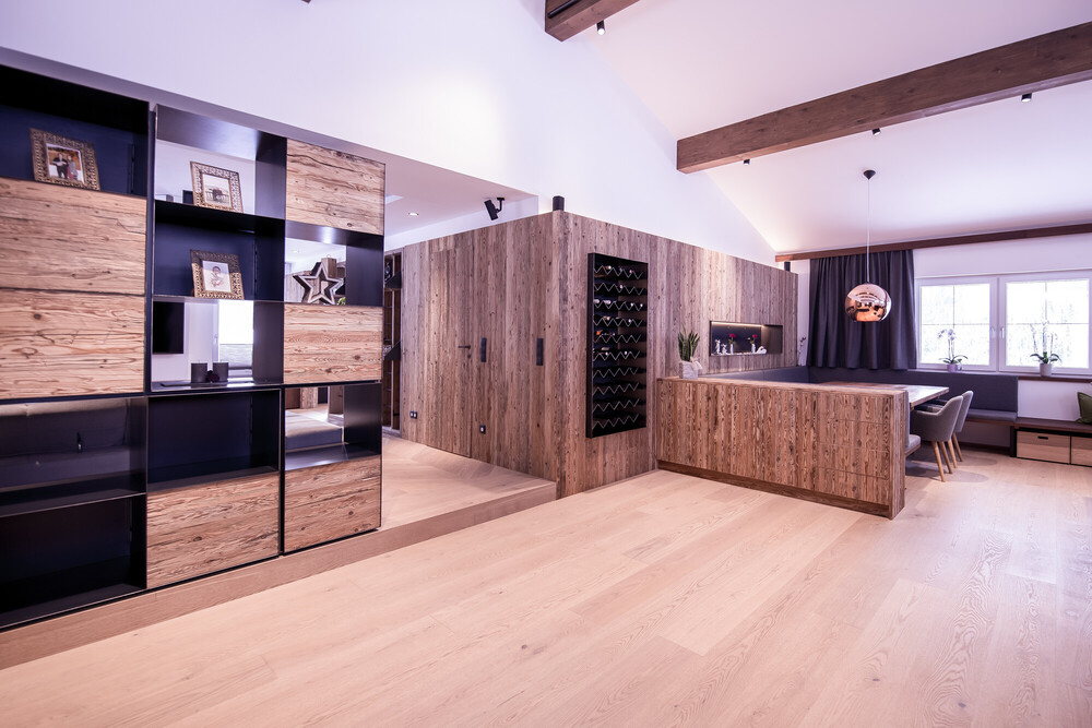 Altholz Interior
