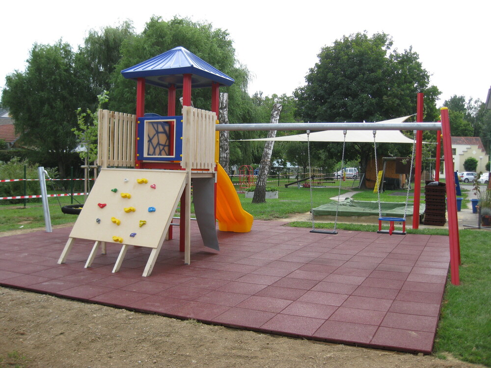 Spielplatz, Accoya