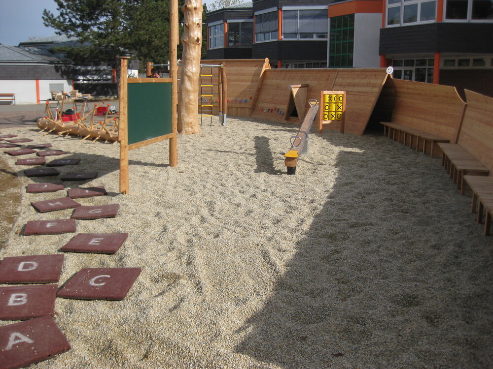 Spielplatz, Accoya