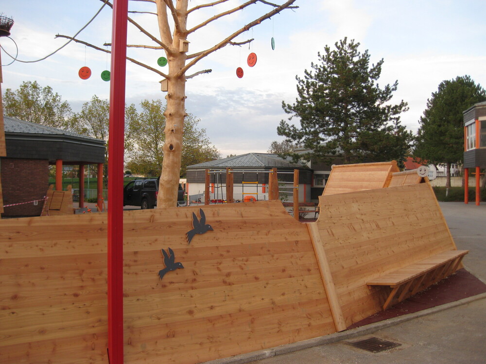 Spielplatz, Accoya