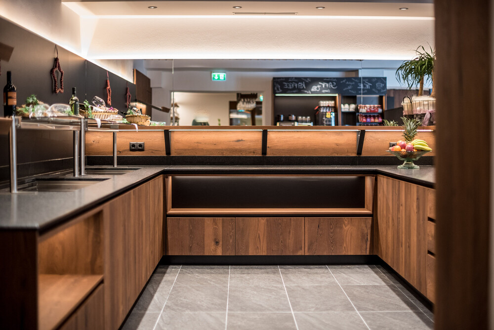 Restaurantelemente aus Altholz, Hotel Sonnschupfer