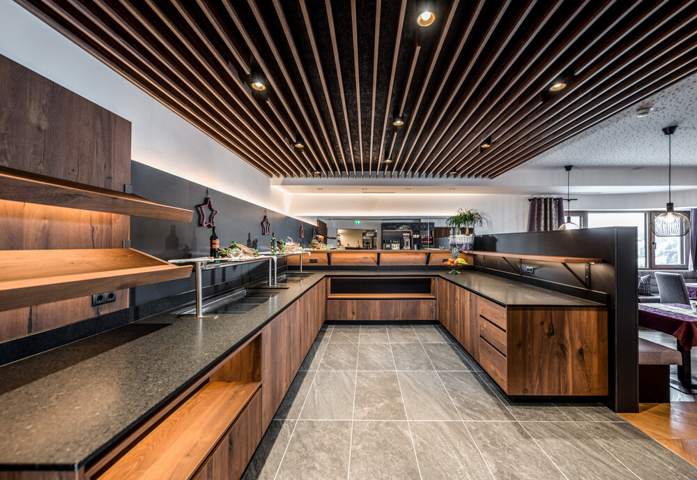 Restaurantelemente aus Altholz, Hotel Sonnschupfer