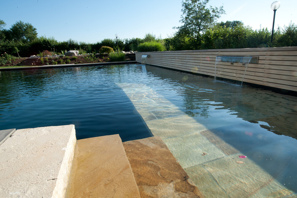 Terrasse und Poolumrandung Accoya