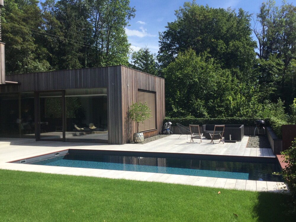 Terrasse und Poolumrandung Accoya