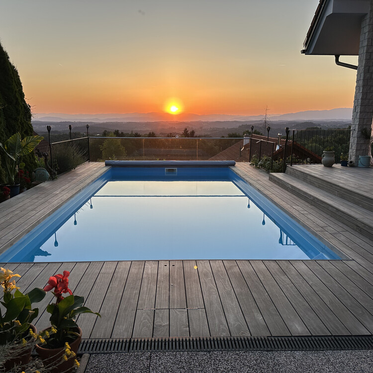 Terrasse  und Poolumrandung Accoya Grey